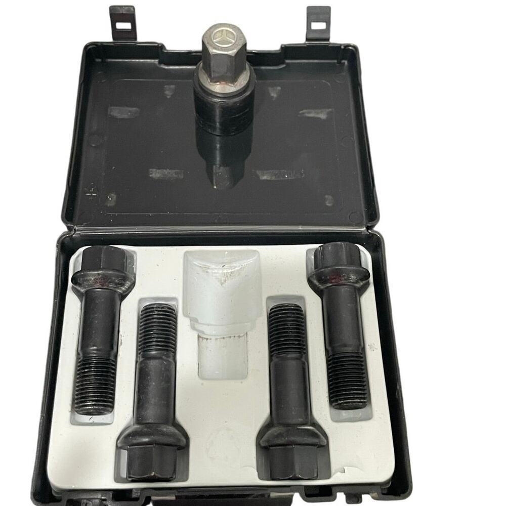 Mercedes-Benz wheel locks for light-alloy wheels versatile avoid theft - Picture 5 of 10